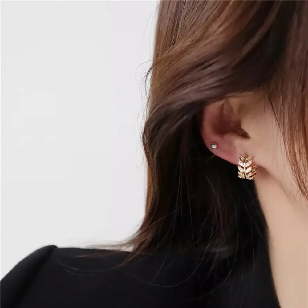 “Eden” Leaf Hoop Diamond Gold Elegant Dainty Circle Casual/Formal Gift Earrings - Picture 6 of 6